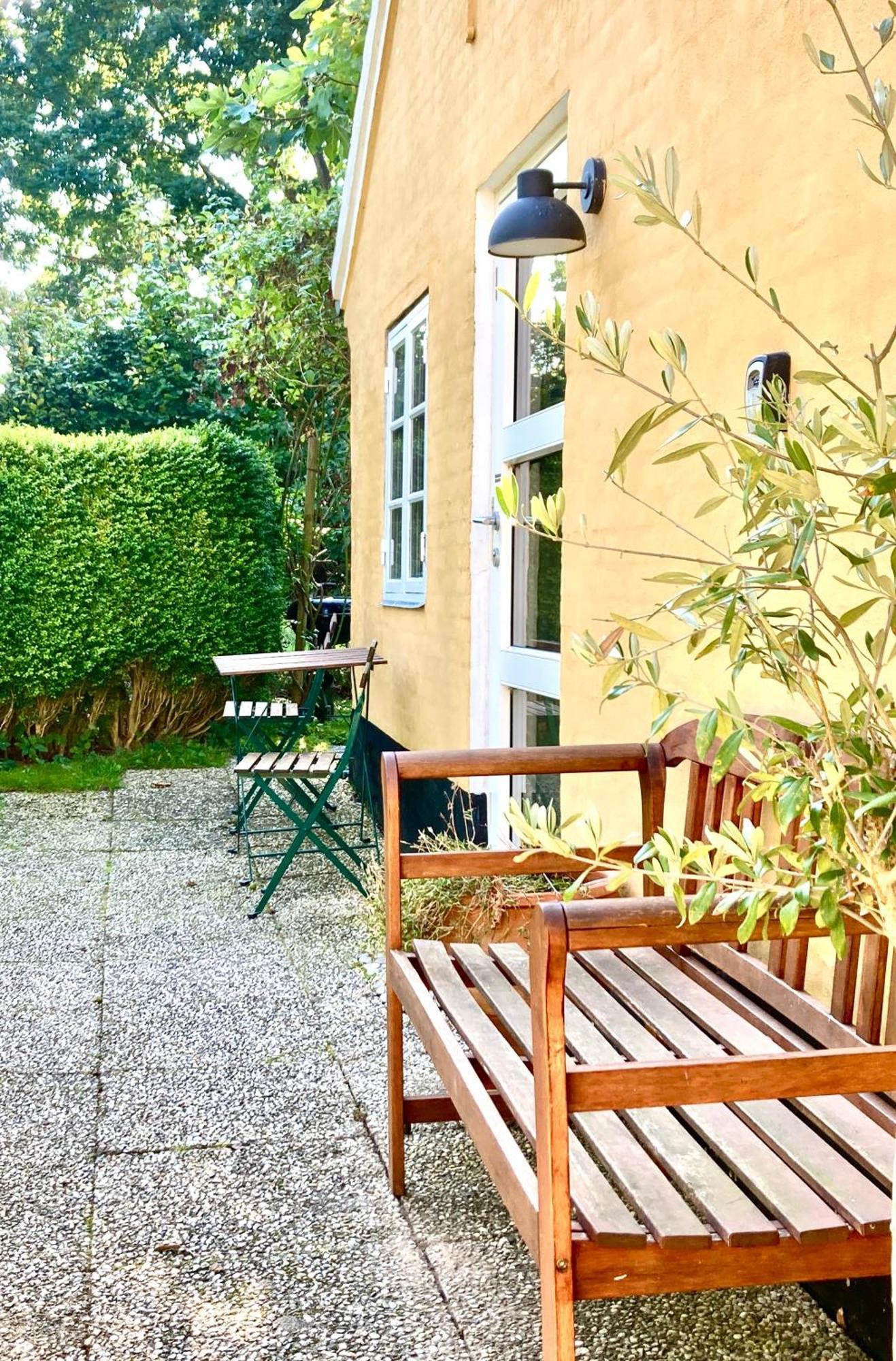 Den Gamle Skomager Hytte Ved Slotssoen Gråsten Exteriör bild